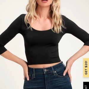 Lulu’s black cropped 3/4 sleeve shirt
